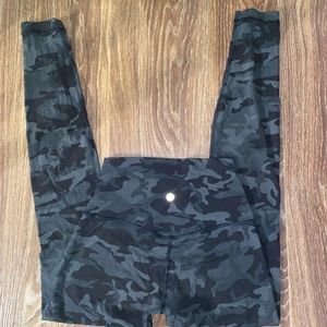 LuluLemon leggings Allign